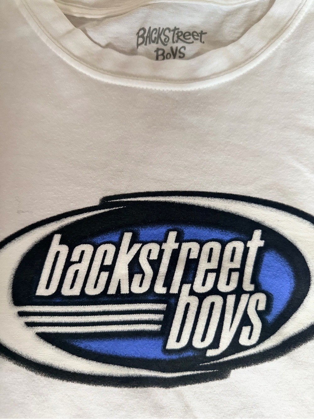 NWOT Official Backstreet Boys Retro Oval Logo Graphic Tee